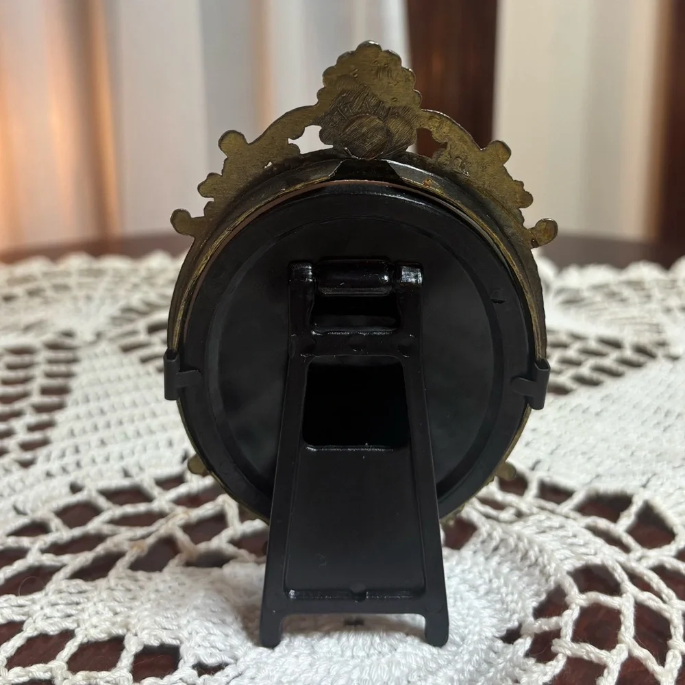 Antique Victorian Photo Frame Ornate Floral Scrolled Gold Brass Vintage Picture